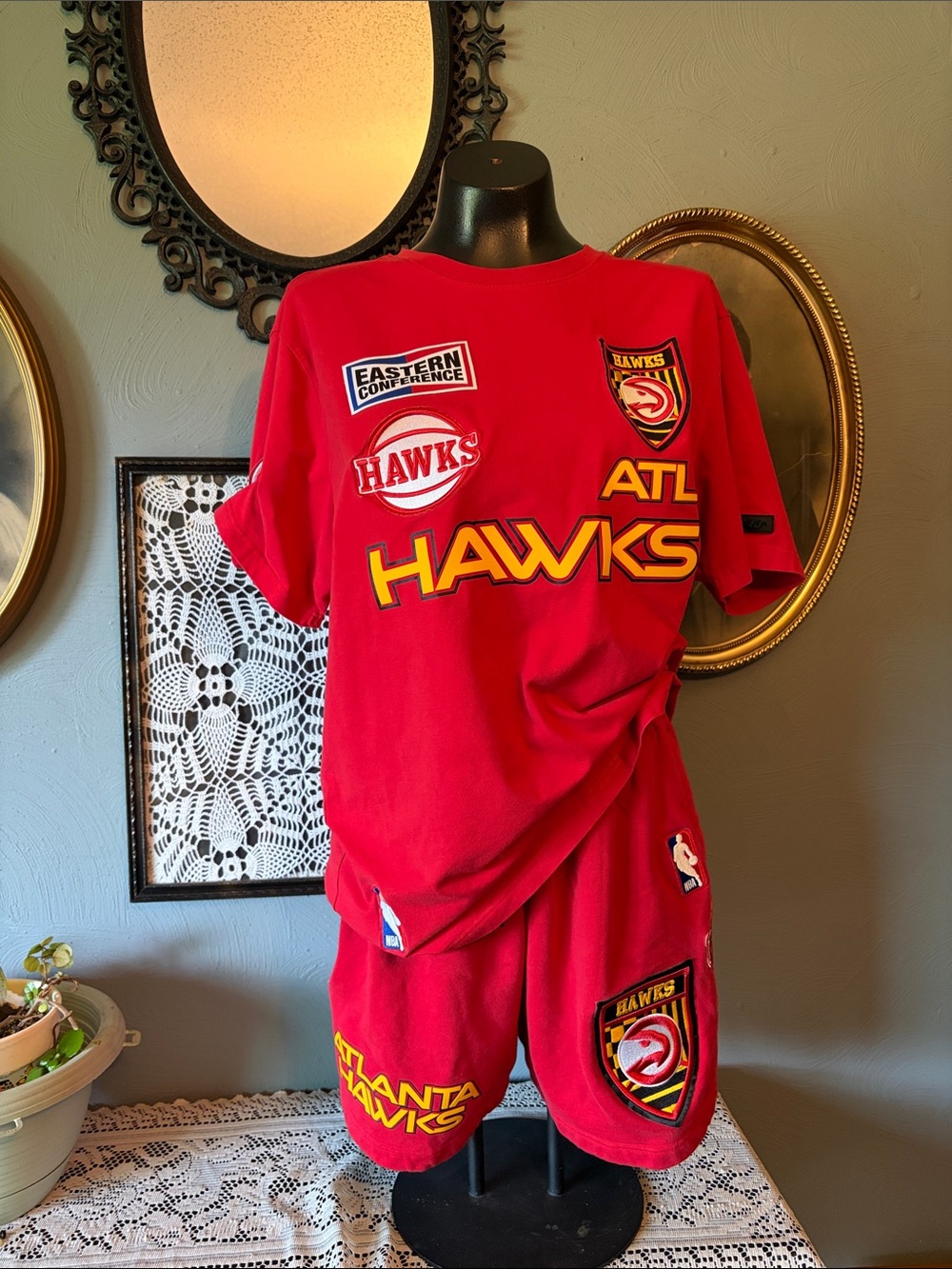 ATL Hawks Red Short Sleeve Graphic Tee and matching shorts - Atlanta Hawks